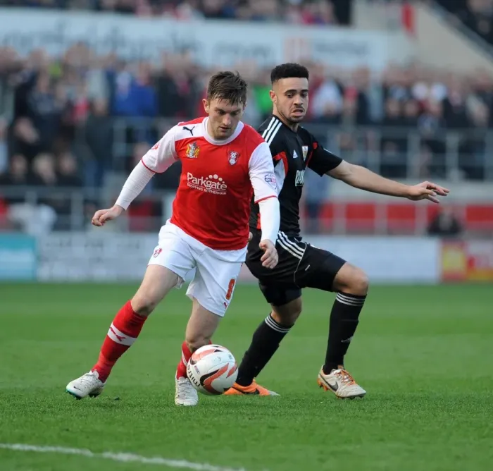 Framed Print : Bristol City's Derrick Williams Closes In on Rotherham United's Lee Frecklington in Sky Bet League One Clash Framed Print : Bristol City's Derrick Williams Closes In on Rotherham United's Lee Frecklington in Sky Bet League One Clash