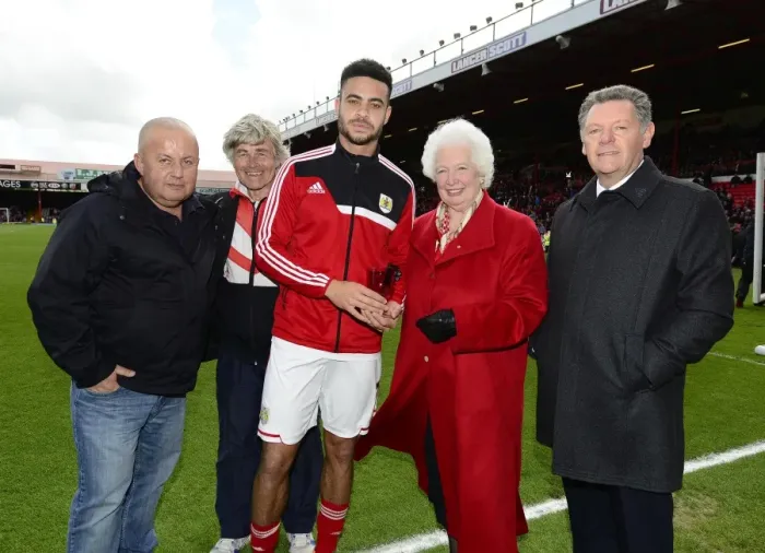 Framed Print : Bristol City's Derrick Williams Named Young Player of the Year vs Crewe (26 / 04 / 2014)