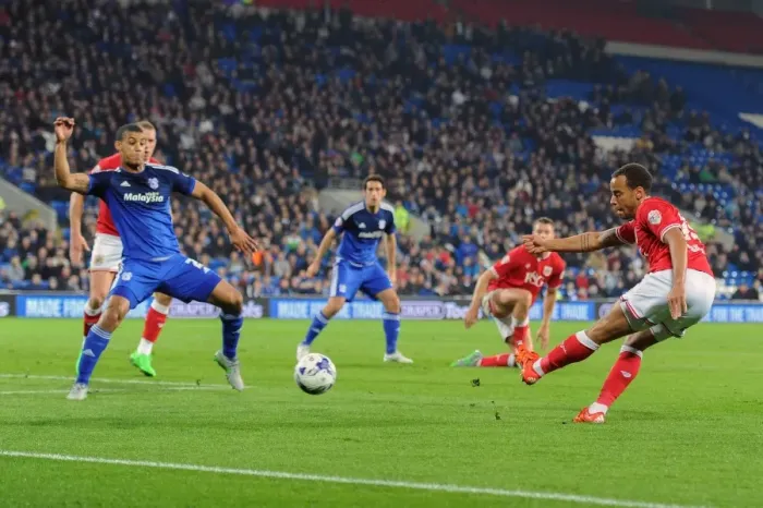 Framed Print : Bristol City's Elliott Bennett Scores at Cardiff City Stadium, Sky Bet Championship (October 2015) Framed Print : Bristol City's Elliott Bennett Scores at Cardiff City Stadium, Sky Bet Championship (October 2015)