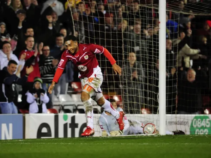 Framed Print : Bristol City's Euphoric Moment: Nicky Maynard's Thrilling Goal Celebration vs Barnsley (Championship 2010)