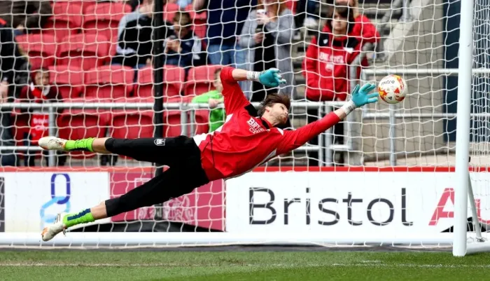 Framed Print : Bristol City's Fabian Giefer in Action during Sky Bet Championship Match against Queens Park Rangers (April 2017)