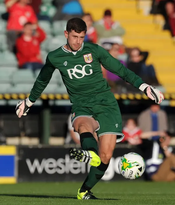 Framed Print : Bristol City's Frank Fielding in Action at Huish Park, 2015 - Pre Season Fixture: Yeovil Town vs. Bristol City