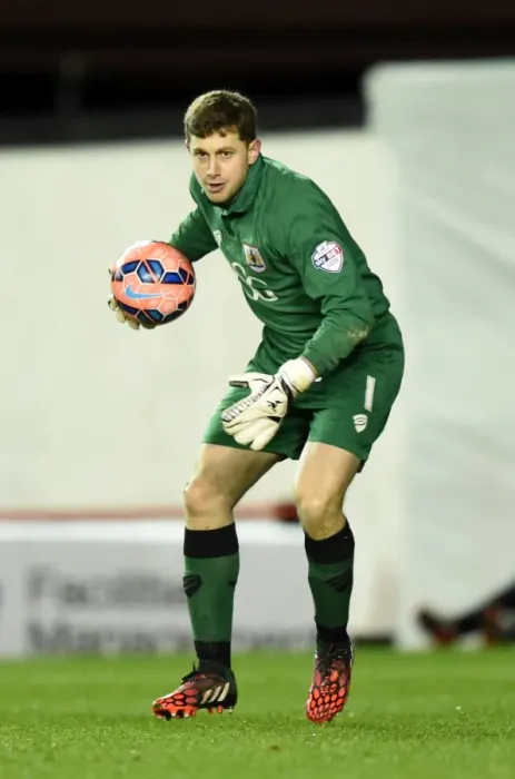 Framed Print : Bristol City's Frank Fielding Saves the Day: FA Cup Replay vs Doncaster Rovers (January 2015)