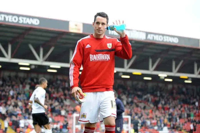Framed Print : Bristol City's Greg Cunningham in Action against Colchester United, Sky Bet League One, 2013 (Ashton Gate)
