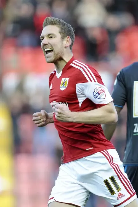 Framed Print : Bristol City's Greg Cunningham Scores with Assist from Scott Wagstaff vs. Stevenage (December 2013) Framed Print : Bristol City's Greg Cunningham Scores with Assist from Scott Wagstaff vs. Stevenage (December 2013)