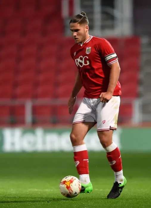 Framed Print : Bristol City's Jack Batten in Action against Sheffield Wednesday U21 at Ashton Gate Stadium Framed Print : Bristol City's Jack Batten in Action against Sheffield Wednesday U21 at Ashton Gate Stadium