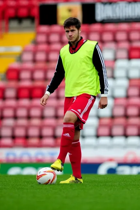 Framed Print : Bristol City's Jack Batton in Action during U21s Clash against Ipswich Town Framed Print : Bristol City's Jack Batton in Action during U21s Clash against Ipswich Town