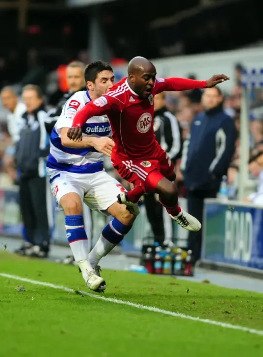 Framed Print : Bristol City's Jamal Campbell-Ryce Fouled by QPR's Bradley Orr during Championship Match Framed Print : Bristol City's Jamal Campbell-Ryce Fouled by QPR's Bradley Orr during Championship Match