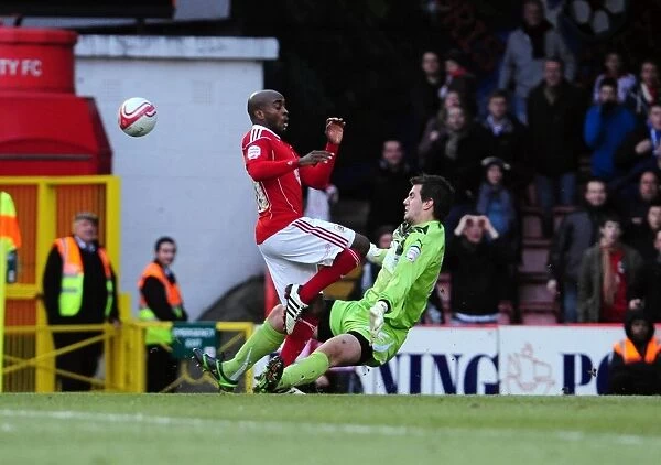 Bristol City's Jamal Campbell-Ryce Narrowly Misses Goal Against Cardiff City - Championship Match, January 1, 2011