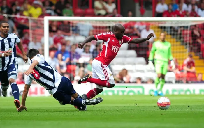 Framed Print : Bristol City's Jamal Campbell-Ryce Outmaneuvers Paul Scharner of West Brom in Championship Clash at Ashton Gate, 2011 Framed Print : Bristol City's Jamal Campbell-Ryce Outmaneuvers Paul Scharner of West Brom in Championship Clash at Ashton Gate, 2011
