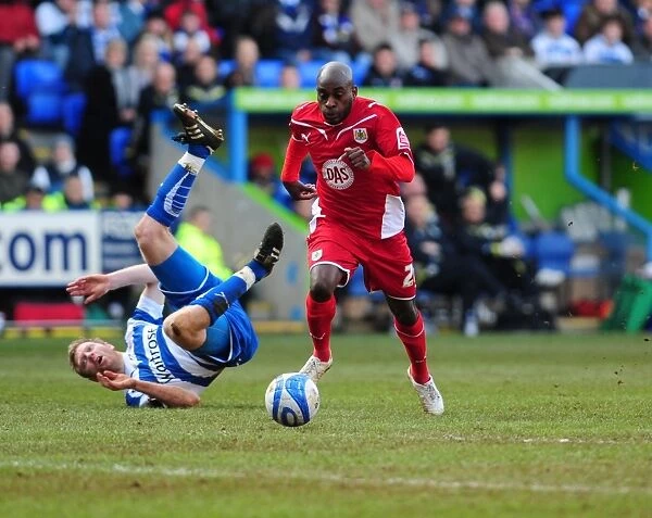 Bristol City's Jamal Campbell-Ryce Outruns Brynjar Gunnarsson: Reading vs. Bristol City, Championship 2010