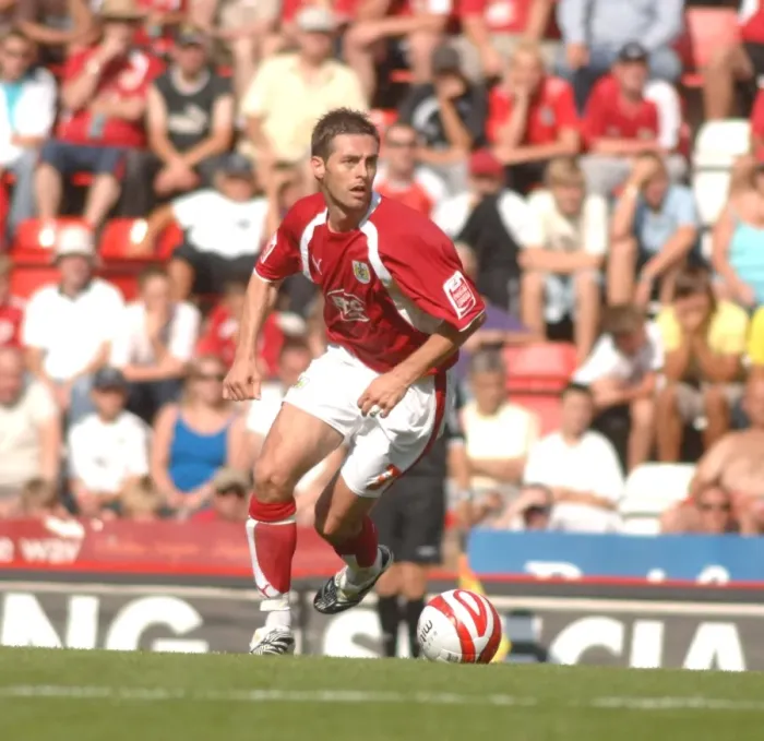 Framed Print : Bristol City's Jamie McAllister Stares Down QPR in Intense Football Showdown Framed Print : Bristol City's Jamie McAllister Stares Down QPR in Intense Football Showdown