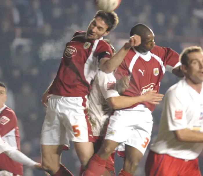 Framed Print : Bristol City's Jamie McCombe in Action Against Crystal Palace Framed Print : Bristol City's Jamie McCombe in Action Against Crystal Palace