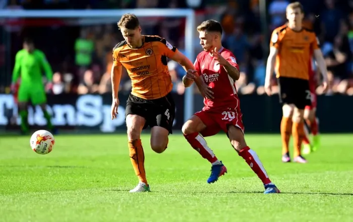 Framed Print : Bristol City's Jamie Paterson Outmaneuvers Wolverhampton Wanderers David Edwards in Championship Showdown Framed Print : Bristol City's Jamie Paterson Outmaneuvers Wolverhampton Wanderers David Edwards in Championship Showdown
