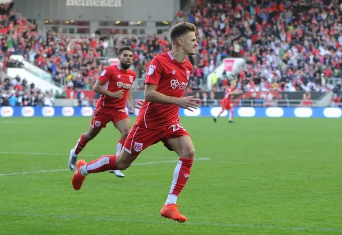 Framed Print : Bristol City's Jamie Paterson Scores Dramatic Goal Against Nottingham Forest in Sky Bet Championship Match Framed Print : Bristol City's Jamie Paterson Scores Dramatic Goal Against Nottingham Forest in Sky Bet Championship Match