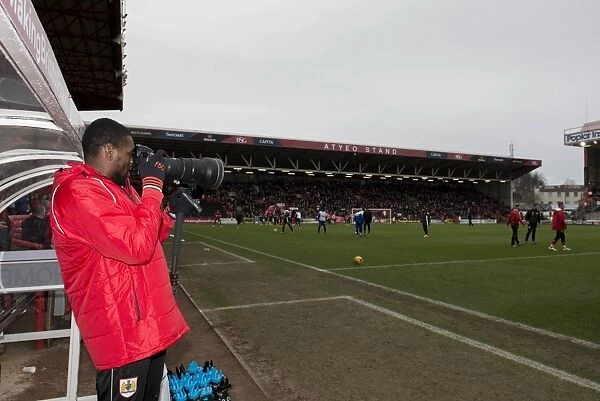 Bristol City's Jay Emmanuel-Thomas in Action Against Rochdale, February 2015