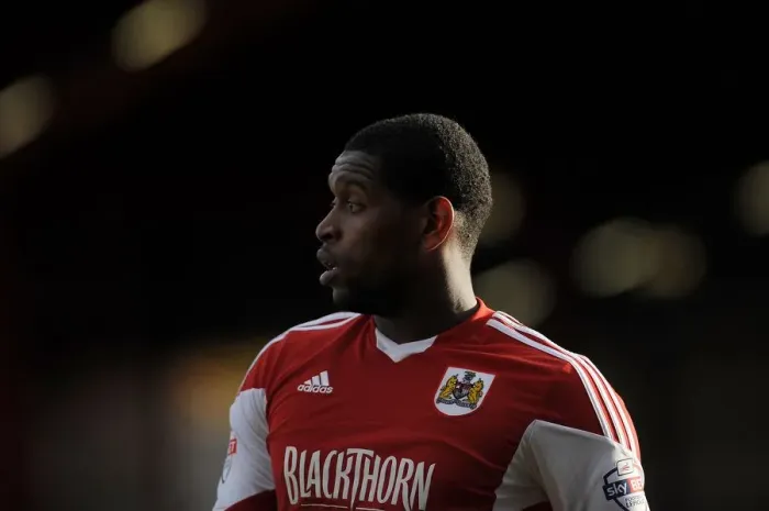 Framed Print : Bristol City's Jay Emmanuel-Thomas in Action during Bristol City vs. Gillingham, Sky Bet League One (2014) Framed Print : Bristol City's Jay Emmanuel-Thomas in Action during Bristol City vs. Gillingham, Sky Bet League One (2014)
