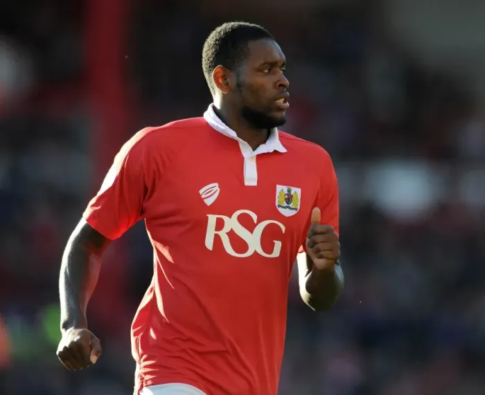Framed Print : Bristol City's Jay Emmanuel-Thomas in Action against Chesterfield, Sky Bet League One, 2014