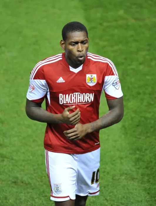 Framed Print : Bristol City's Jay Emmanuel-Thomas in Action against Crawley Town, Sky Bet League One, November 2013