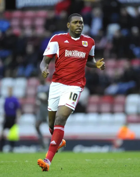Framed Print : Bristol City's Jay Emmanuel-Thomas in Action against Rotherham United, Sky Bet League One, Ashton Gate Framed Print : Bristol City's Jay Emmanuel-Thomas in Action against Rotherham United, Sky Bet League One, Ashton Gate