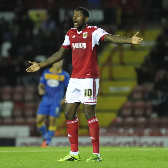 Framed Print : Bristol City's Jay Emmanuel-Thomas in Action against Shrewsbury Town, Sky Bet League One, September 13, 2013 - Ashton Gate Framed Print : Bristol City's Jay Emmanuel-Thomas in Action against Shrewsbury Town, Sky Bet League One, September 13, 2013 - Ashton Gate