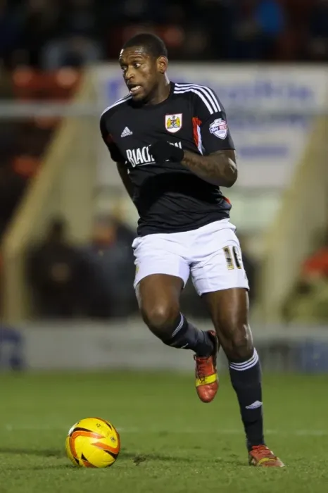 Framed Print : Bristol City's Jay Emmanuel-Thomas in Action during Sky Bet Football League 1 Match vs Leyton Orient (2014)