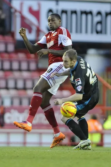 Framed Print : Bristol City's Jay Emmanuel-Thomas in Action against Stevenage, Sky Bet League One, December 2013 Framed Print : Bristol City's Jay Emmanuel-Thomas in Action against Stevenage, Sky Bet League One, December 2013