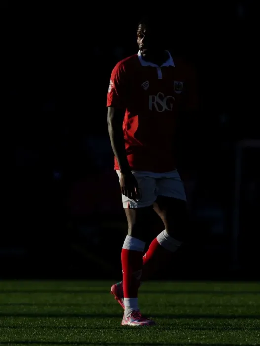 Framed Print : Bristol City's Jay Emmanuel-Thomas Basks in Sunlight Amidst FA Cup Action Framed Print : Bristol City's Jay Emmanuel-Thomas Basks in Sunlight Amidst FA Cup Action