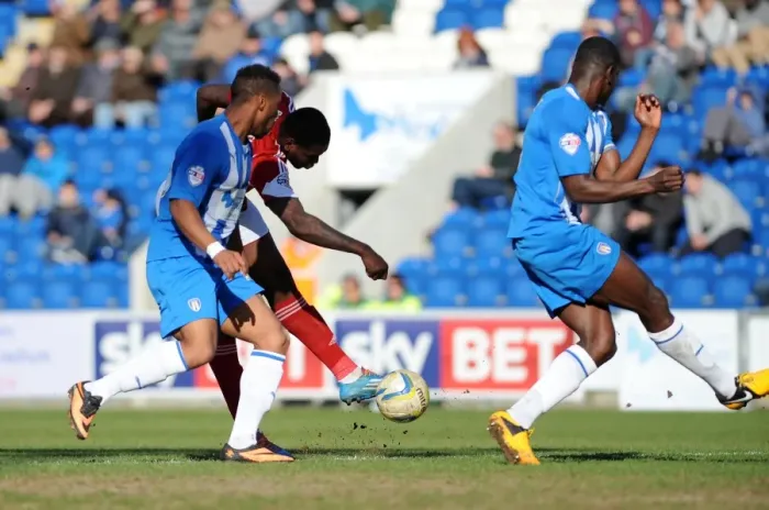 Framed Print : Bristol City's Jay Emmanuel-Thomas Goes for Glory Against Colchester United