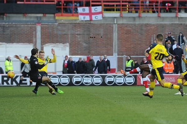 Bristol City's Jay Emmanuel-Thomas Scores the Game-Winning Goal Against Fleetwood Town, Sky Bet League One, Ashton Gate