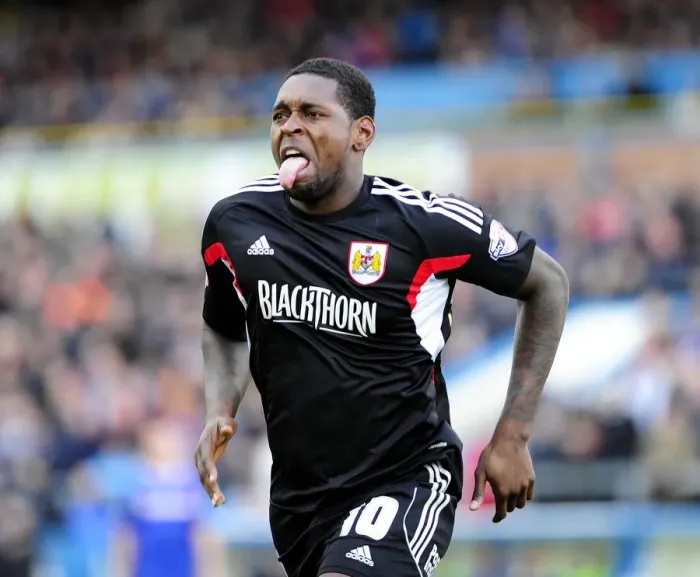 Framed Print : Bristol City's Jay Emmanuel-Thomas Scores Brace in Carlisle United Match (October 2013)