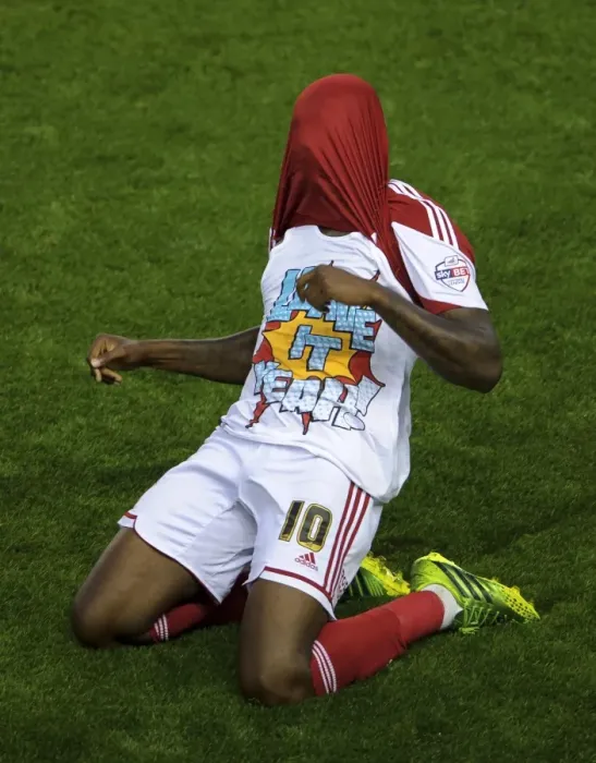 Framed Print : Bristol City's Jay Emmanuel-Thomas Scores and Celebrates with a Framed Print : Bristol City's Jay Emmanuel-Thomas Scores and Celebrates with a