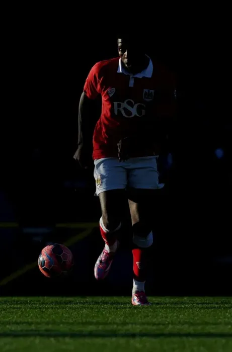 Framed Print : Bristol City's Jay Emmanuel-Thomas Scores Dramatic FA Cup Goal at Ashton Gate Framed Print : Bristol City's Jay Emmanuel-Thomas Scores Dramatic FA Cup Goal at Ashton Gate