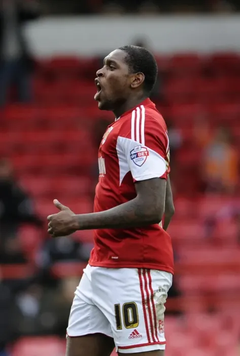 Framed Print : Bristol City's Jay Emmanuel-Thomas Scores Dramatic FA Cup Goal: Euphoric Celebration at Ashton Gate