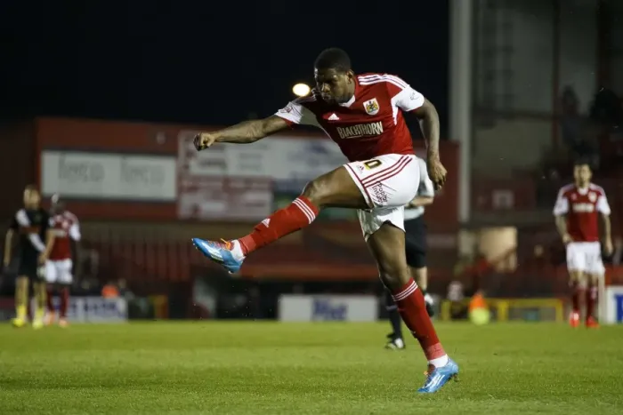 Framed Print : Bristol City's Jay Emmanuel-Thomas Scores Against Port Vale in Sky Bet League One, March 2014 Framed Print : Bristol City's Jay Emmanuel-Thomas Scores Against Port Vale in Sky Bet League One, March 2014