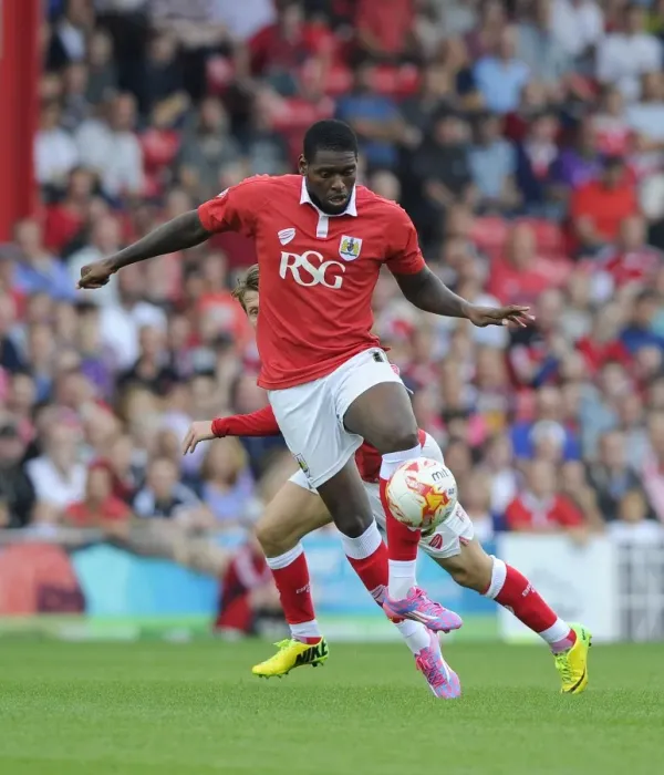 Framed Print : Bristol City's Jay Emmanuel-Thomas Shines in Sky Bet League One Clash Against Scunthorpe United, September 6, 2014 - Football Action Image
