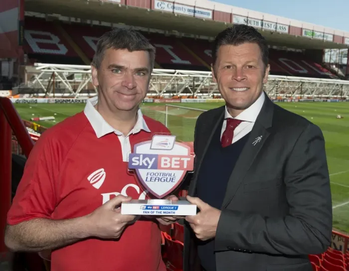 Framed Print : Bristol City's Jerry Tocknell Honored as Sky Bet League One Fan of the Month by Manager Steve Cotterill Framed Print : Bristol City's Jerry Tocknell Honored as Sky Bet League One Fan of the Month by Manager Steve Cotterill
