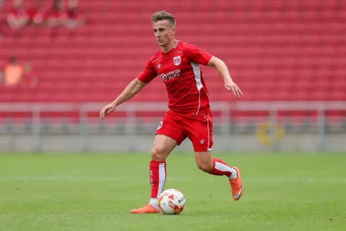 Framed Print : Bristol City's Joe Bryan in Action at Ashton Gate Stadium (Pre-Season Friendly vs Portsmouth, 2016) Framed Print : Bristol City's Joe Bryan in Action at Ashton Gate Stadium (Pre-Season Friendly vs Portsmouth, 2016)