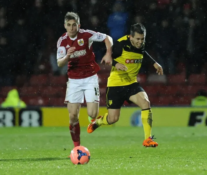 Framed Print : Bristol City's Joe Bryan Charges Down the Wing in FA Cup Third Round Replay at Vicarage Road