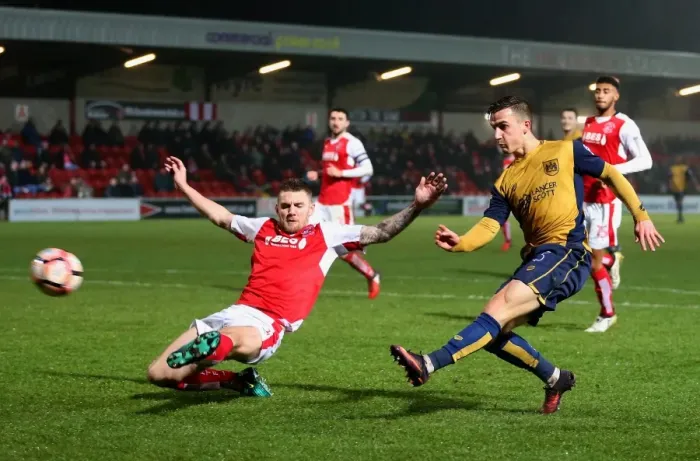 Framed Print : Bristol City's Joe Bryan Fires Determined Shot at Fleetwood Town in FA Cup Replay Framed Print : Bristol City's Joe Bryan Fires Determined Shot at Fleetwood Town in FA Cup Replay
