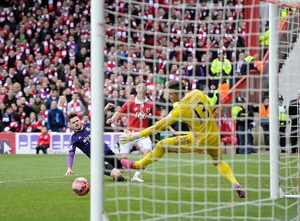 Bristol City's Joe Bryan Narrowly Misses Goal vs. West Ham United - FA Cup Fourth Round, Ashton Gate