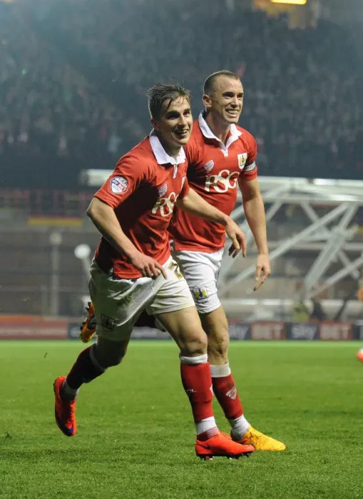 Framed Print : Bristol City's Joe Bryan Scores Dramatic Goal Against Swindon Town, Sky Bet League One, 2015 Framed Print : Bristol City's Joe Bryan Scores Dramatic Goal Against Swindon Town, Sky Bet League One, 2015