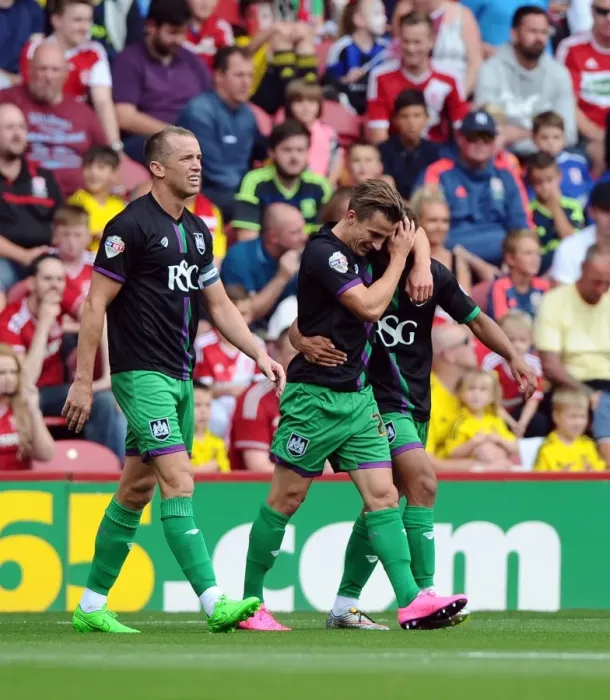 Framed Print : Bristol City's Joe Bryan Scores Dramatic Goal vs. Middlesbrough in Sky Bet Championship (22 / 08 / 2015)