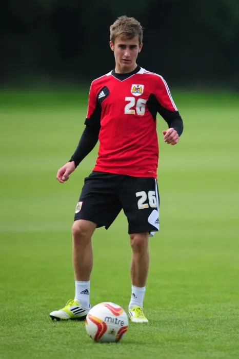 Framed Print : Bristol City's Joe Bryan in Training, September 2012
