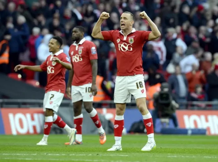 Framed Print : Bristol City's Johnstone's Paint Trophy Victory: Aaron Wilbraham Celebrates at Wembley Framed Print : Bristol City's Johnstone's Paint Trophy Victory: Aaron Wilbraham Celebrates at Wembley