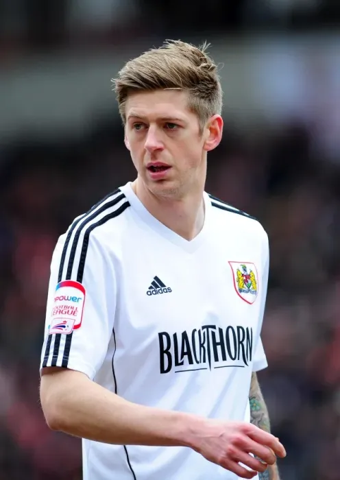 Framed Print : Bristol City's Jon Stead at Bloomfield Road during Blackpool vs. Bristol City Npower Championship Match, 2013 Framed Print : Bristol City's Jon Stead at Bloomfield Road during Blackpool vs. Bristol City Npower Championship Match, 2013