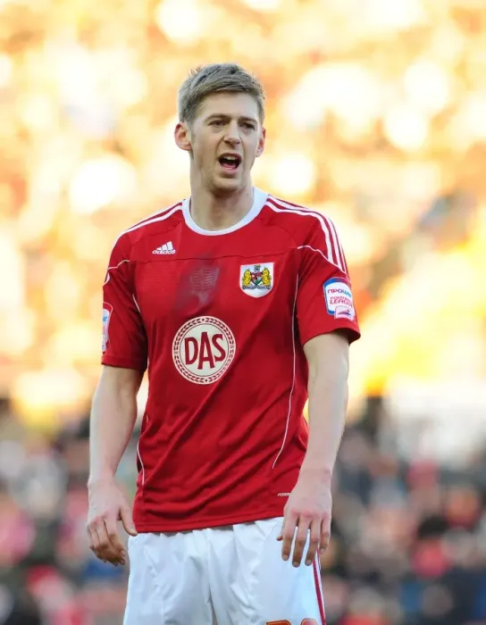 Framed Print : Bristol City's Jon Stead in FA Cup Action: Bristol City vs Sheffield Wednesday at Ashton Gate Stadium (08 / 01 / 2011) Framed Print : Bristol City's Jon Stead in FA Cup Action: Bristol City vs Sheffield Wednesday at Ashton Gate Stadium (08 / 01 / 2011)