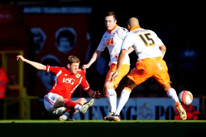 Framed Print : Bristol City's Jon Stead Scores Against Blackpool at Ashton Gate Stadium, 2012