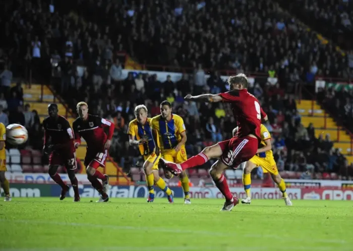 Framed Print : Bristol City's Jon Stead Scores Penalty Against Crystal Palace in 2012 Championship Match Framed Print : Bristol City's Jon Stead Scores Penalty Against Crystal Palace in 2012 Championship Match
