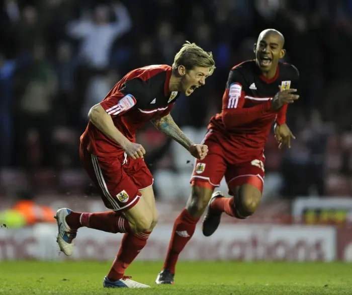 Framed Print : Bristol City's Jon Stead Scores the Winning Goal Against Ipswich Town in Championship Match, January 2013